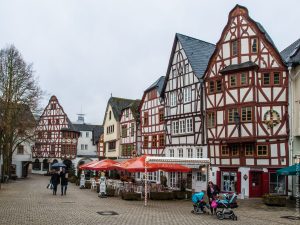 Лимбург-на-Лане (Limburg an der Lahn): Очаровательная фахверковая провинция